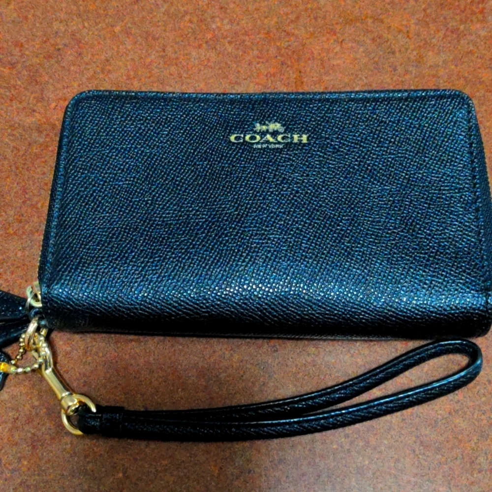 Like new Coach wristlet